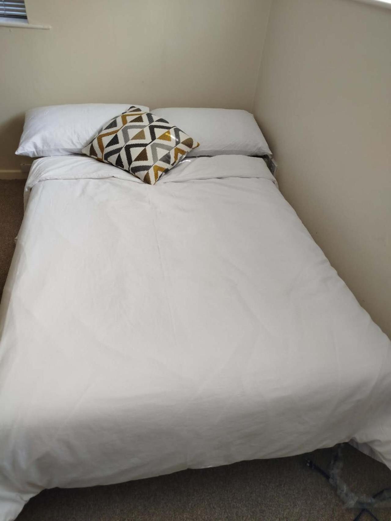 Cozy One Bedroom Holiday With Free Parking Casa vacanze *